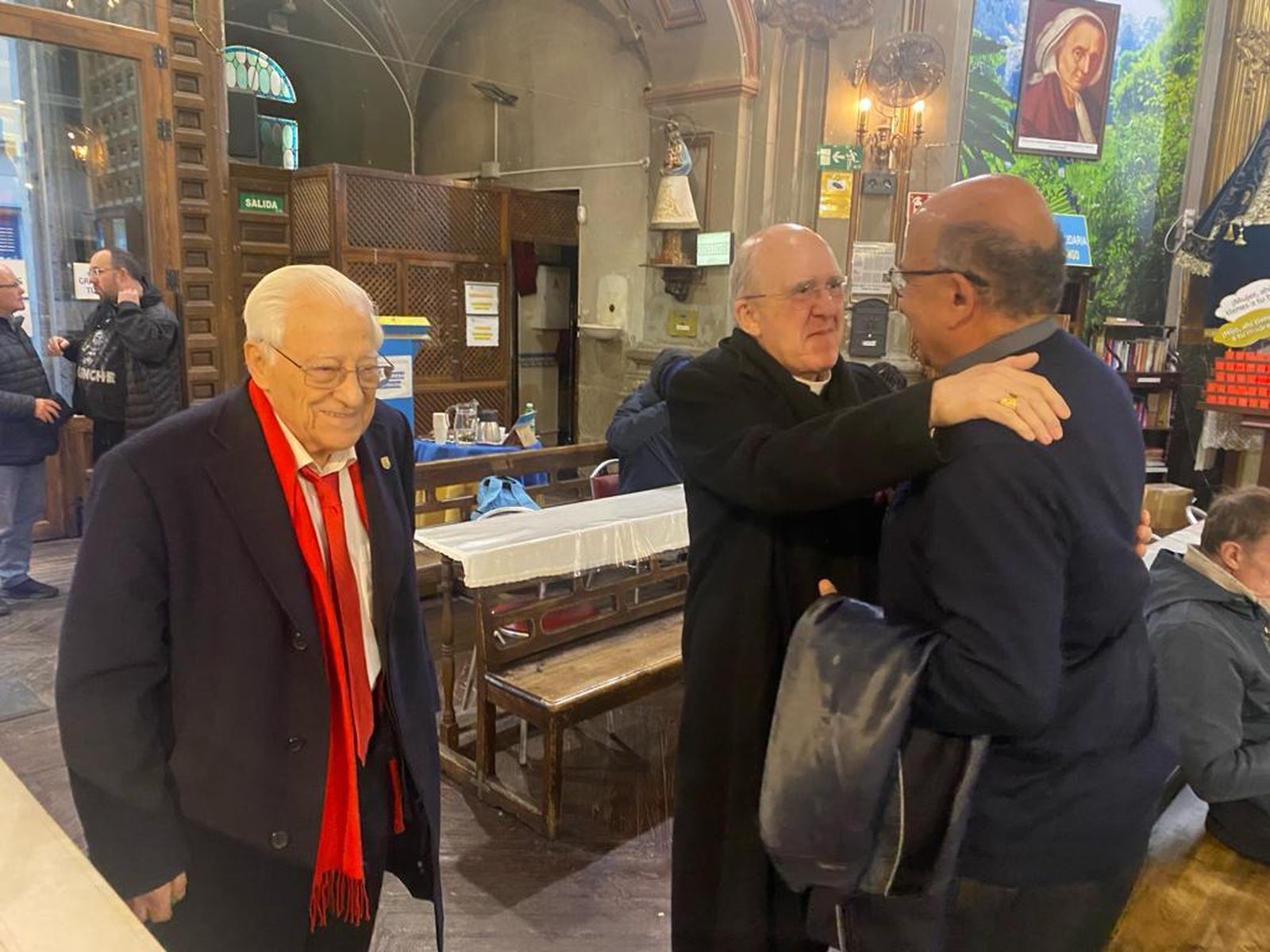 Osoro, Chomali y el padre Ángel