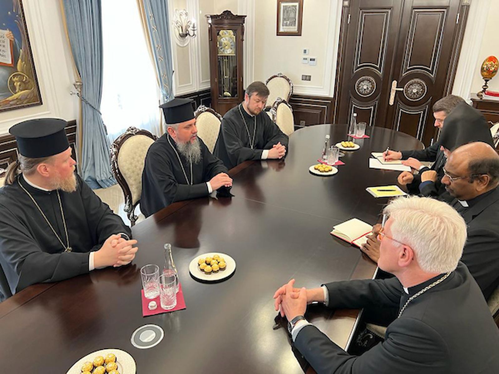 Encuentro con el metropolita Epifanio