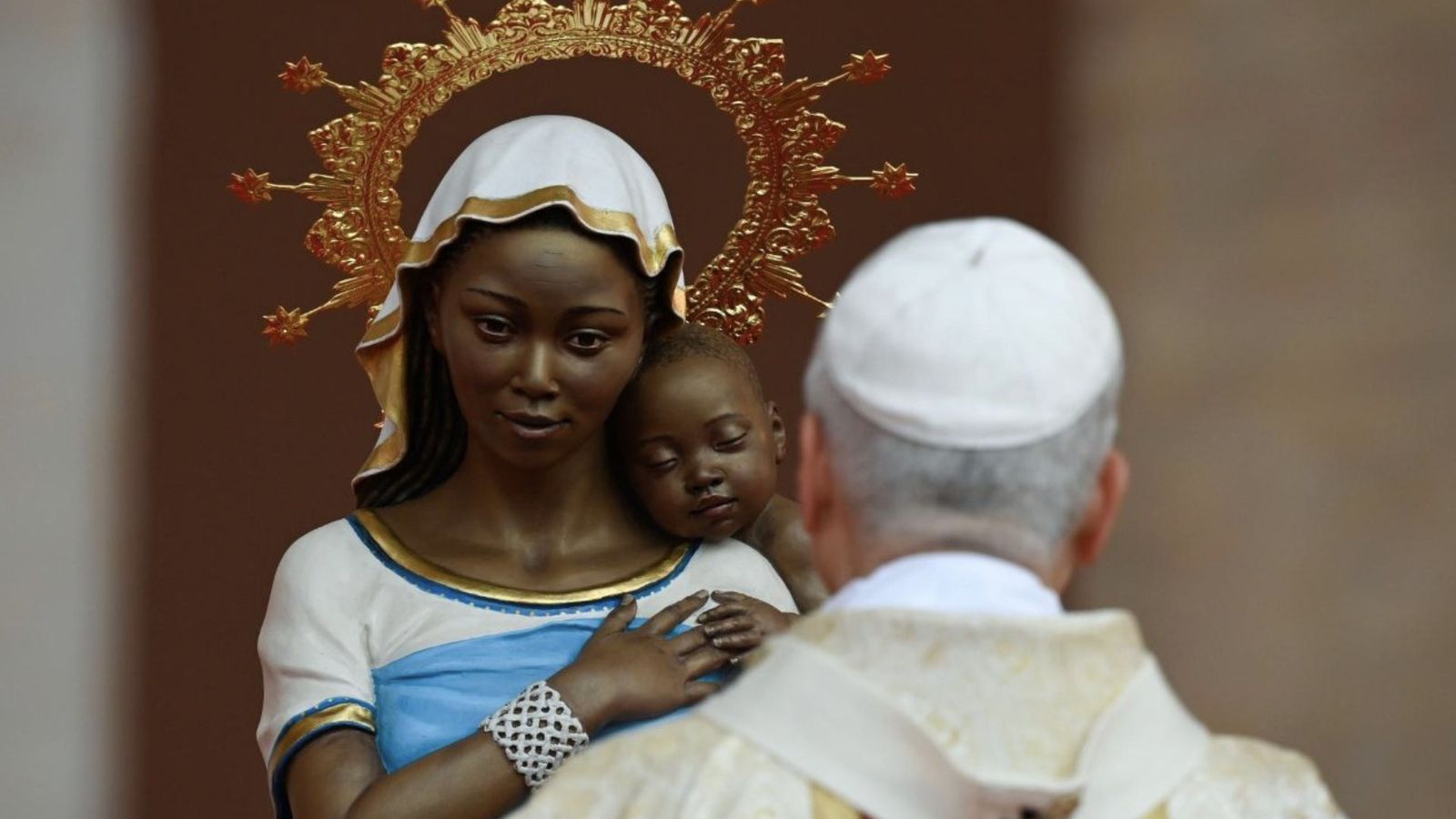 El Papa y la Virgen en Malabo
