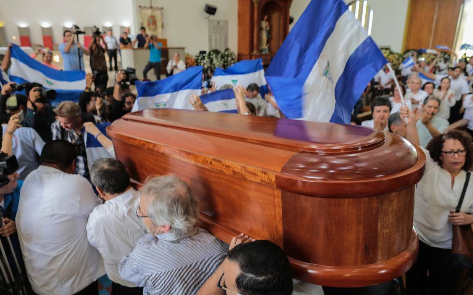 Funeral de Ernesto Cardenal en la catedral de Managua