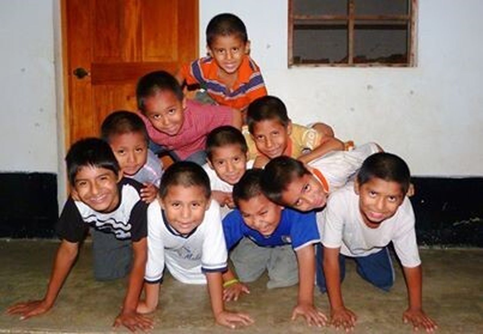 Algunos niños del Hogar de Nazaret.