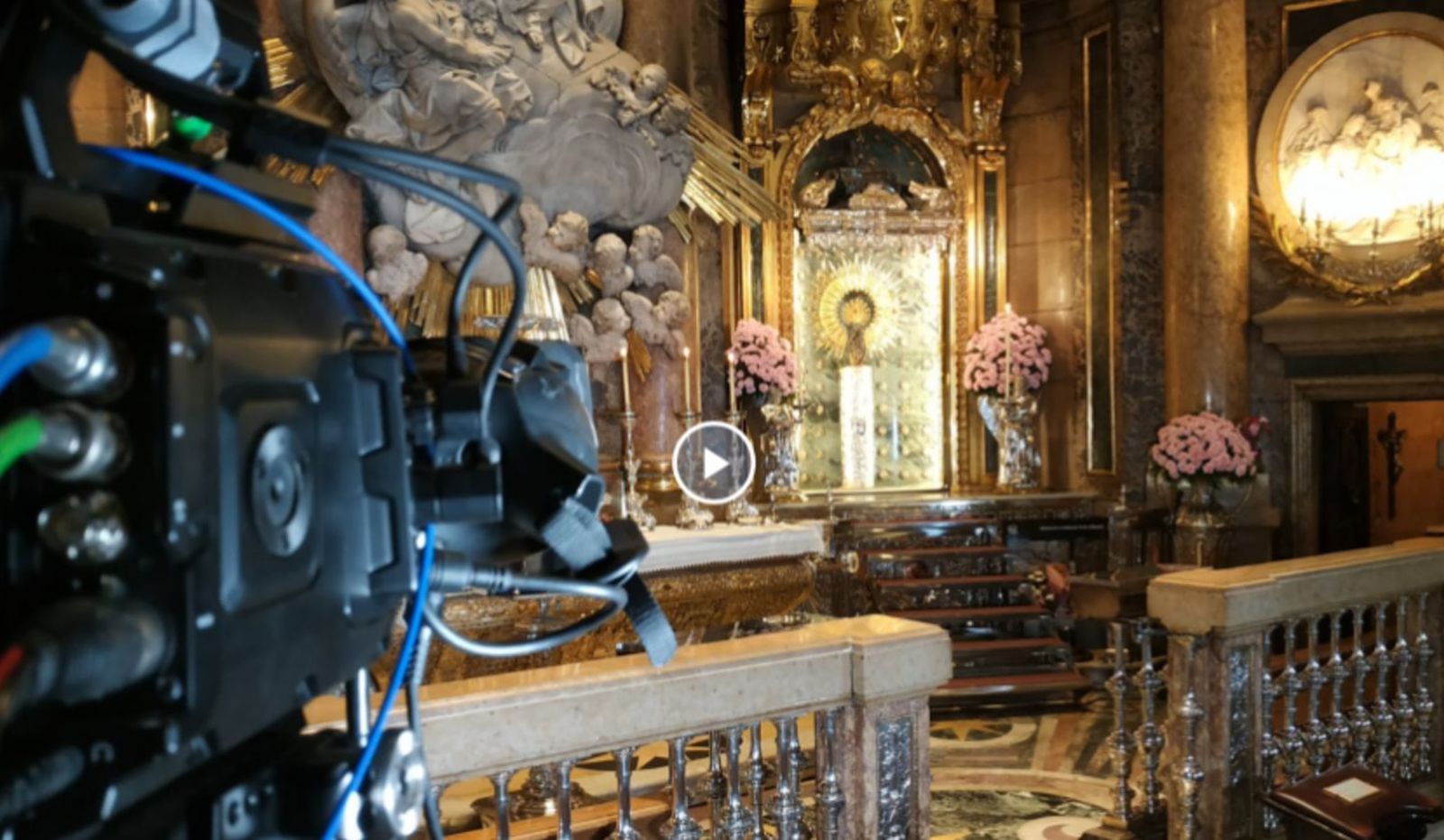 El camarín de la Virgen del Pilar, interactivo