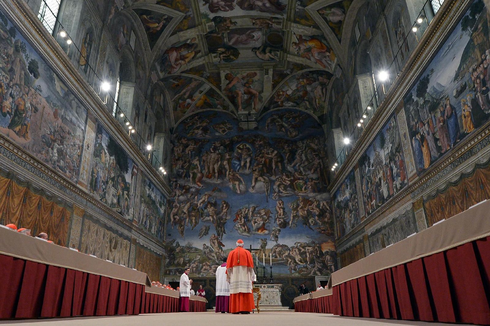 La Sixtina se prepara para el Cónclave