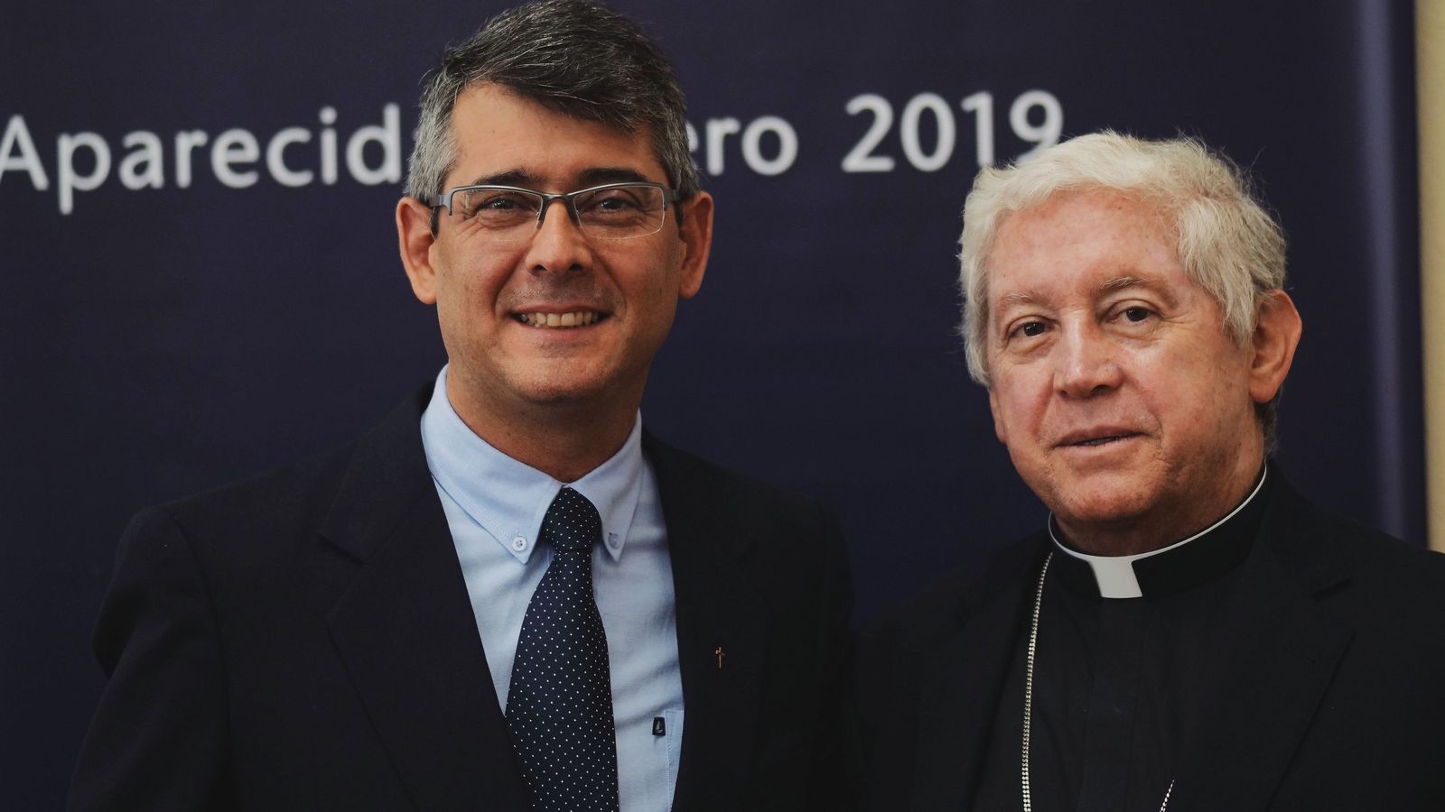 José David Correa con Mons. Antonio Noel Londoño