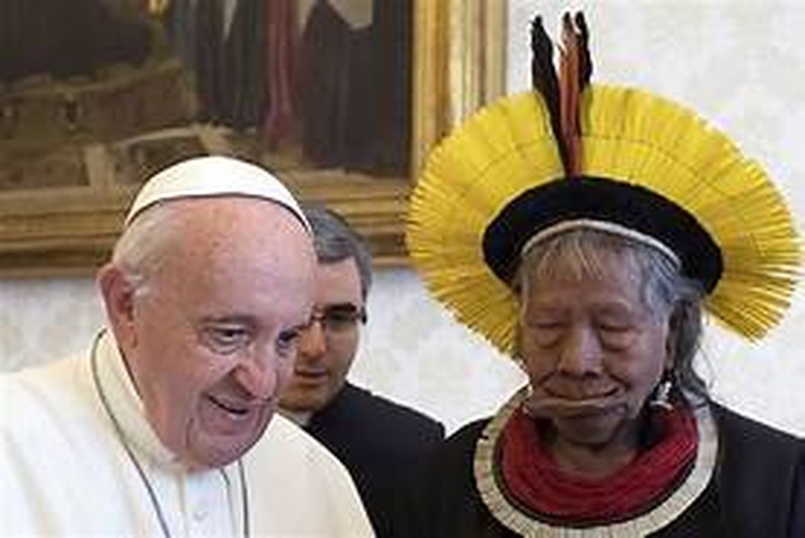 Papa Franciso e Cacique Raoni