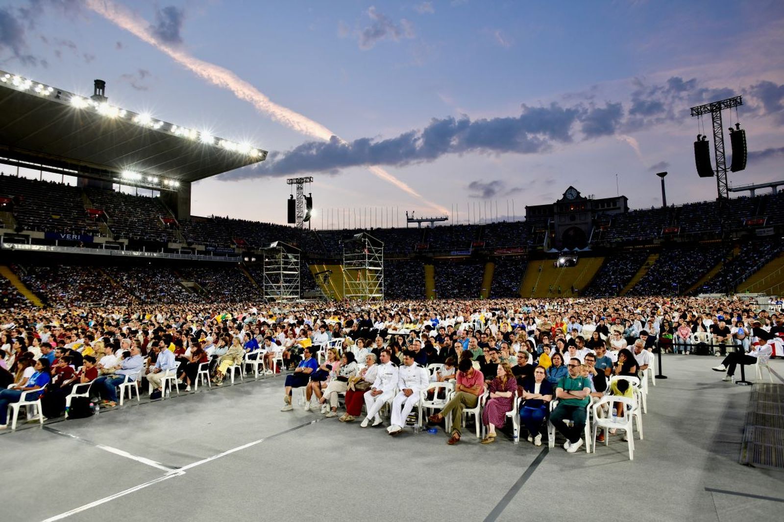 Velada de oración en Montjuïc con el papa León XIV.