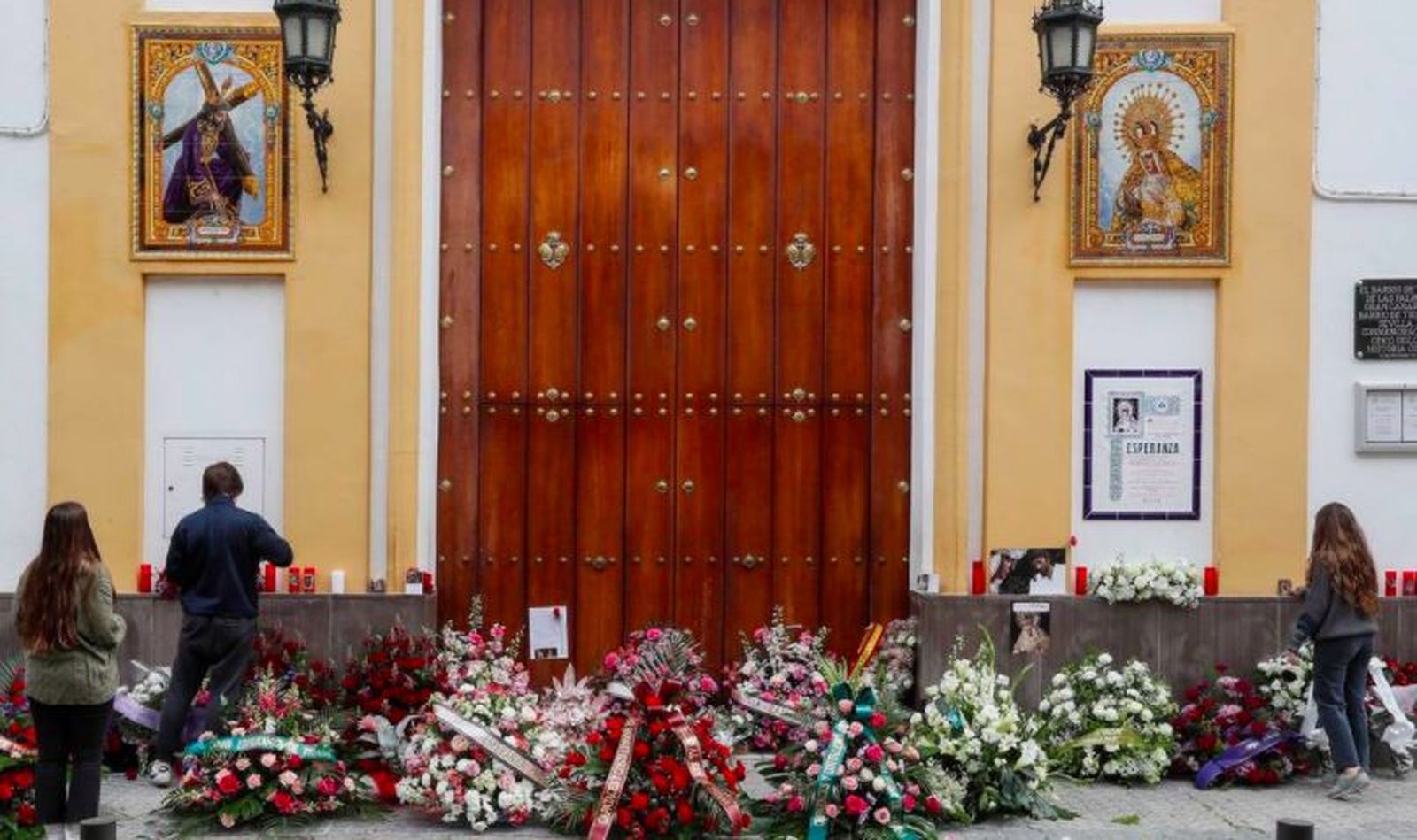 Madrugá sin procesiones en Sevilla