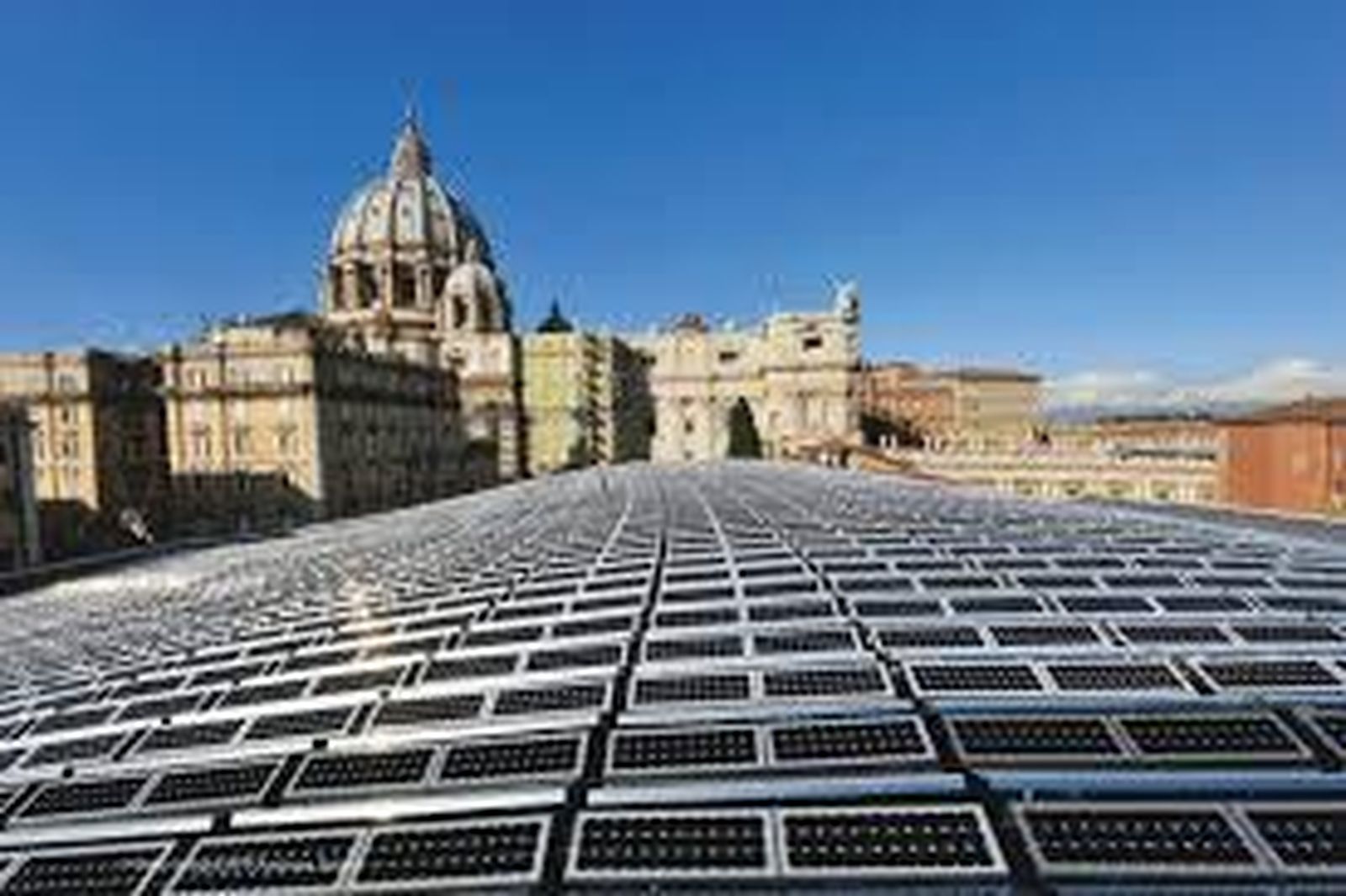 Paneles solares en el Vaticano