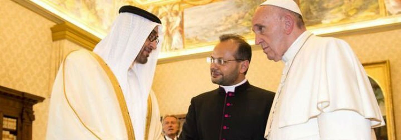El Papa y el príncipe heredero de Abu Dhabi