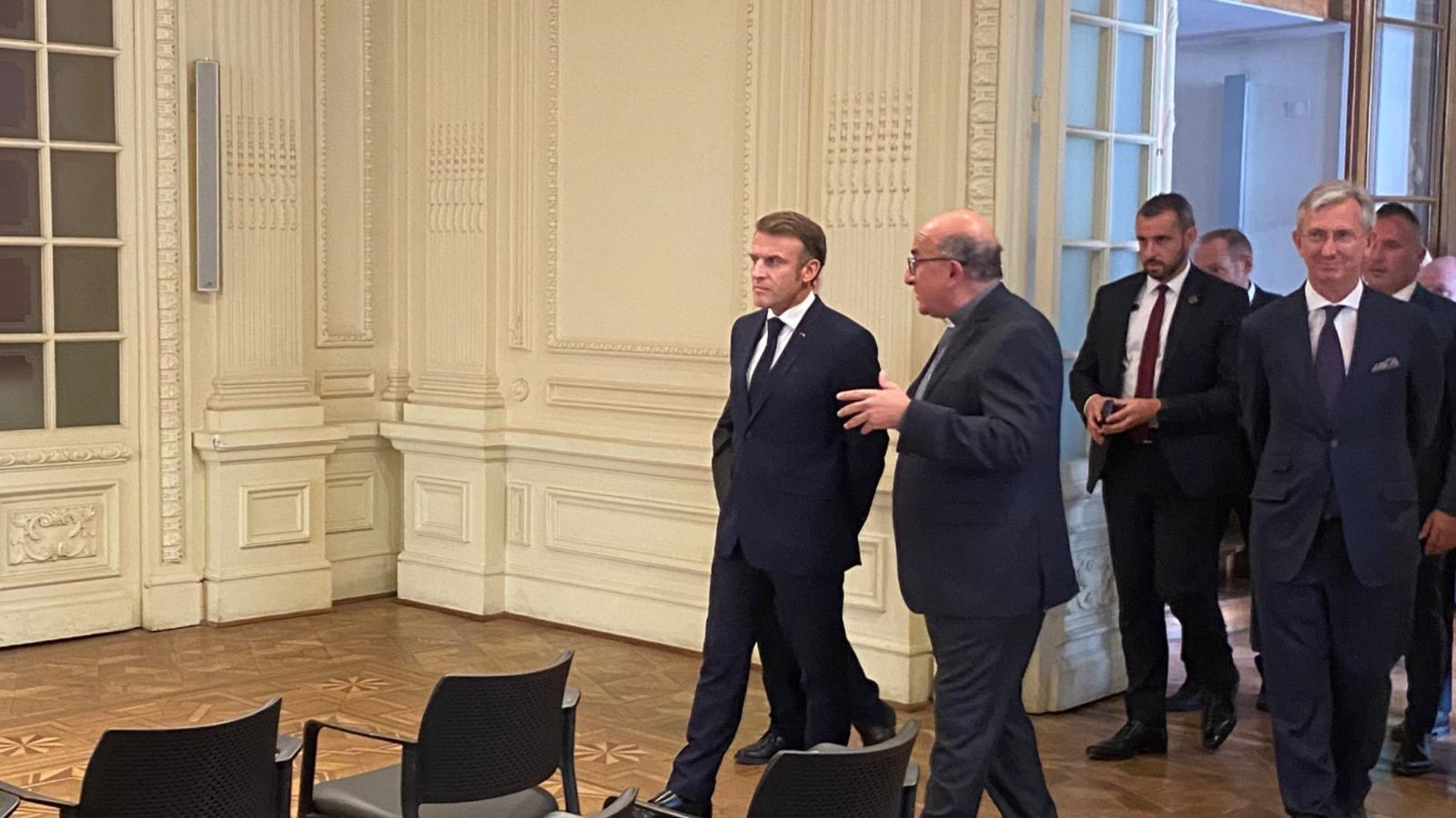 Recorrido por dependencias del Arzobispado de Santiago, ex Vicaría de la Solidaridad