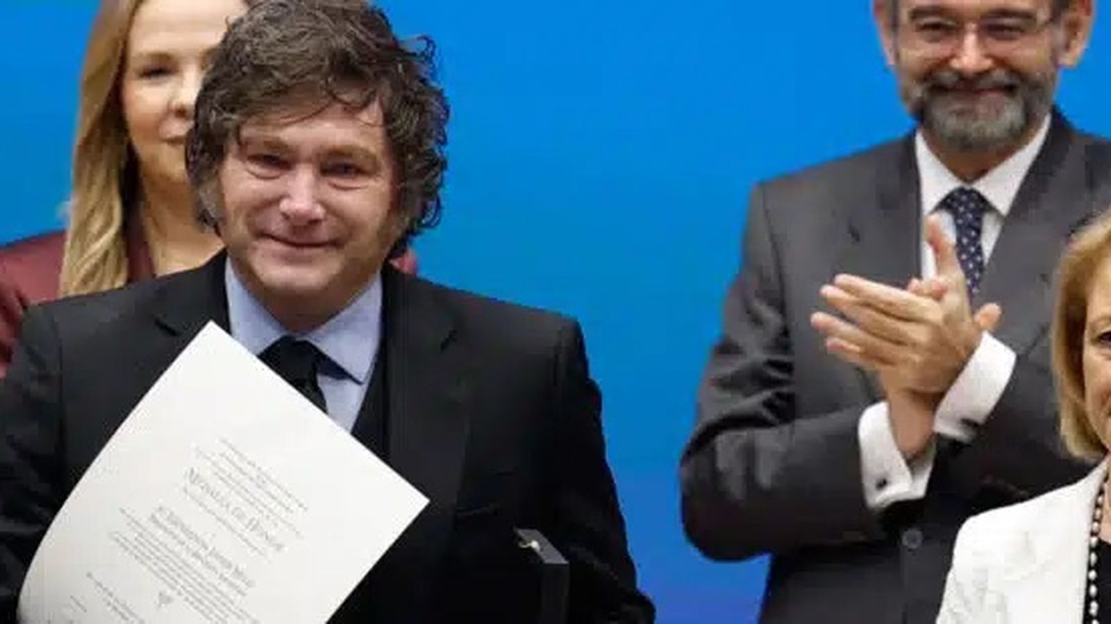 Javier Milei, medalla en el CEU