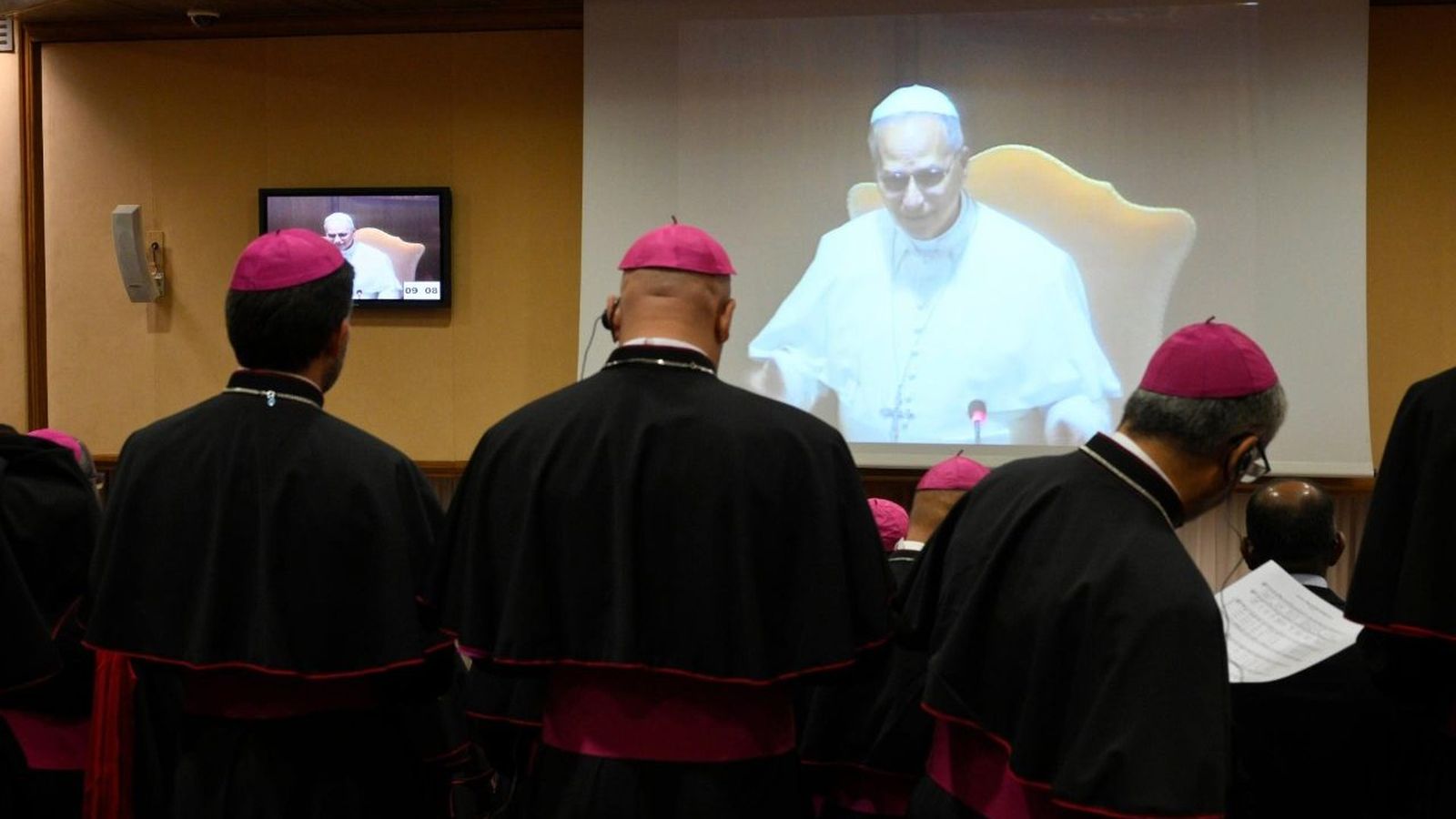 El Papa durante la audiencia de septiembre de 2025 con los nuevos obispos participantes en el curso de formación