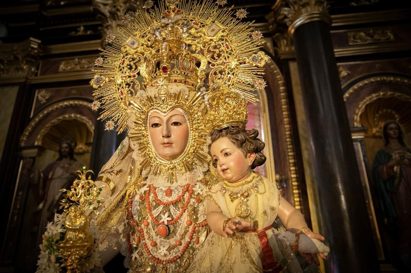 Imagen de la Virgen de la Fuensanta Coronada, patrona de Alcaudete