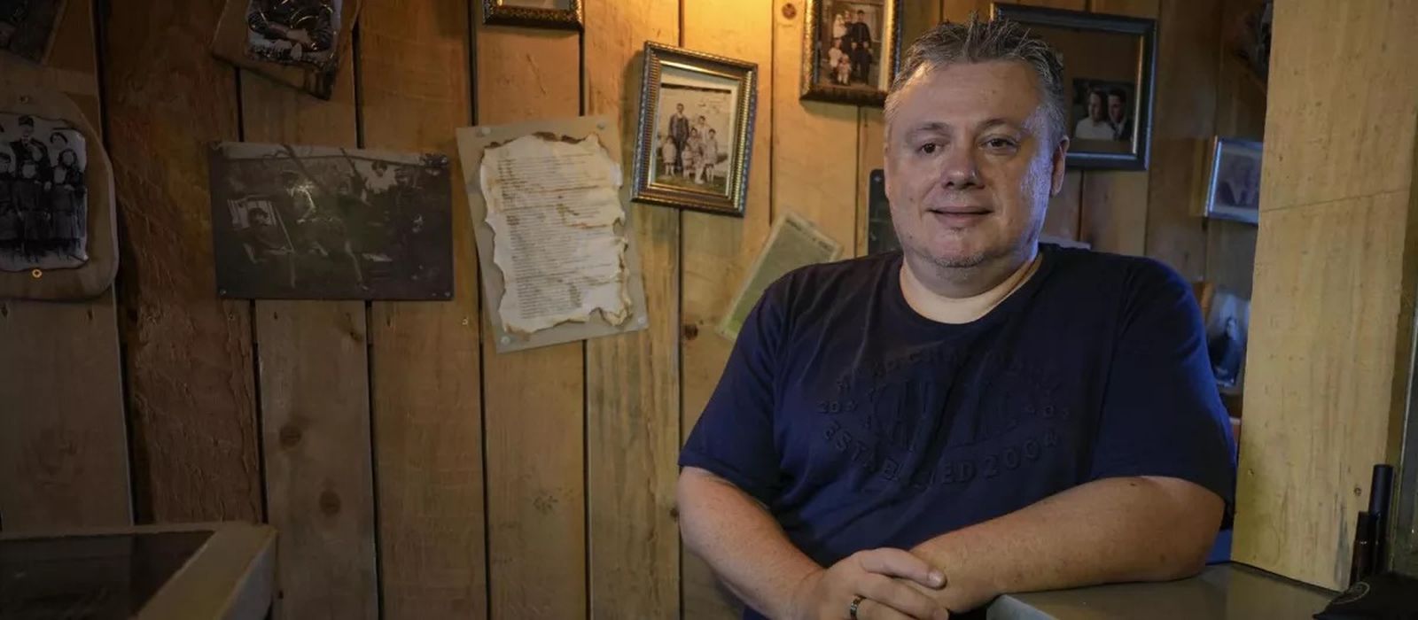 Jean-Baptiste Pujolle, un primo lejano del papa León XIV que regenta un restaurante en Lourdes.