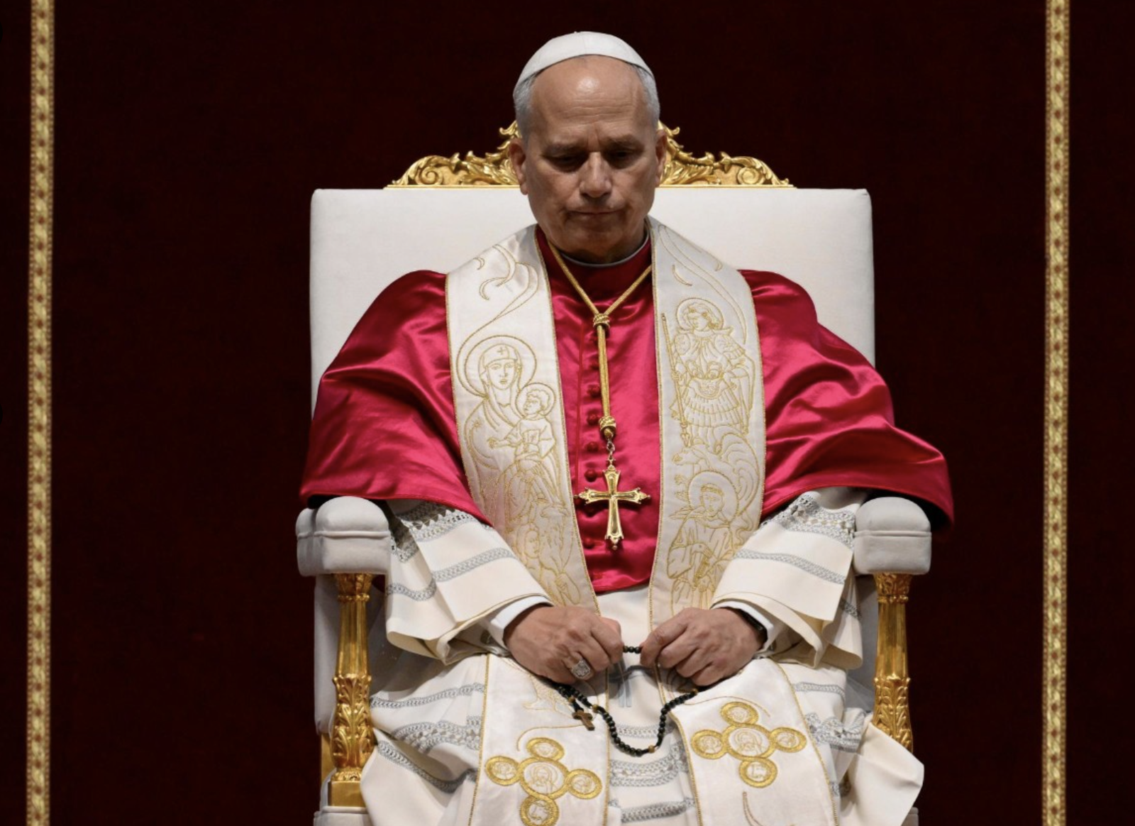 El Papa reza el rosario