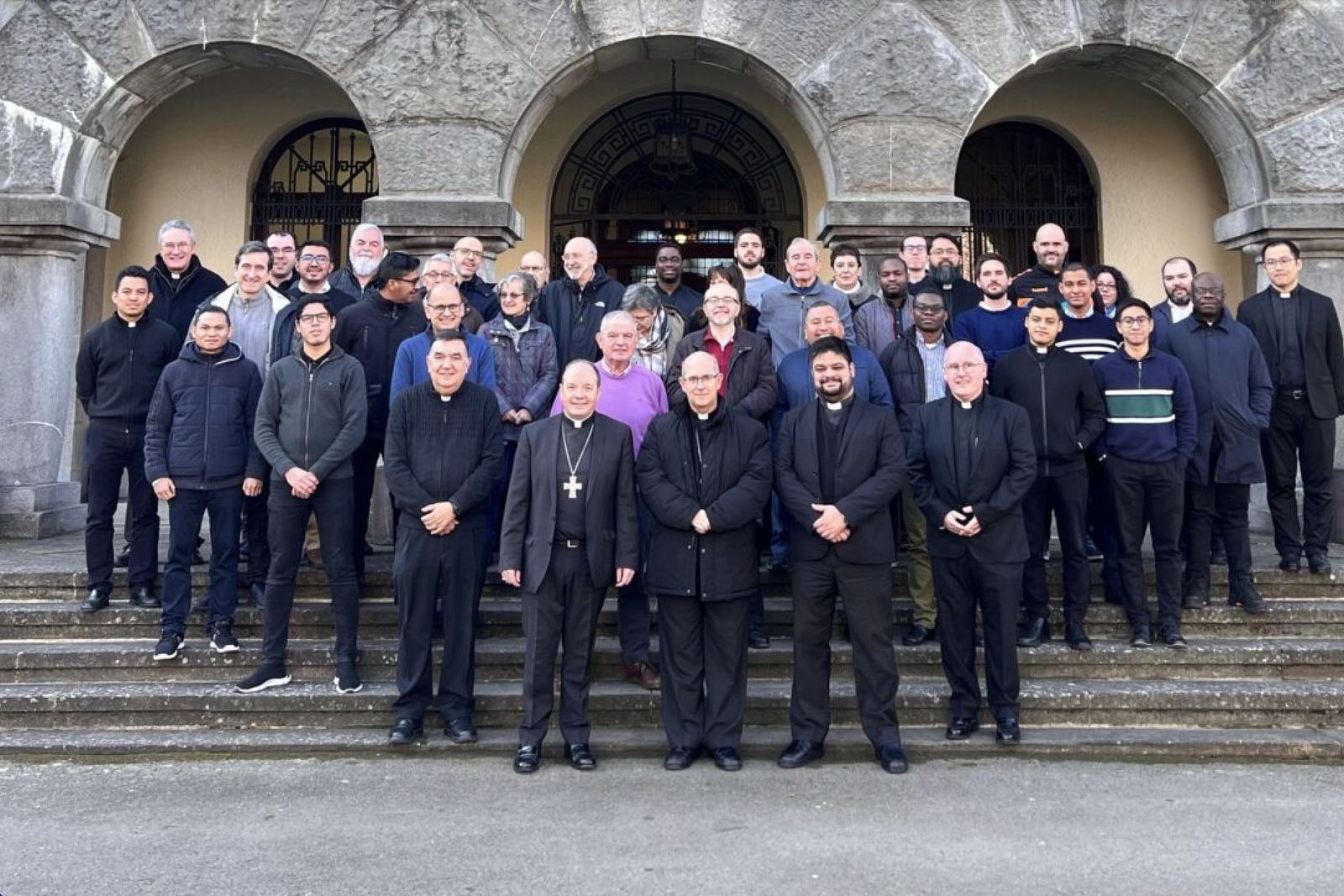 Los obispos uruguayos en Vitoria, la última diócesis española que implantó un Redemptoris Mater