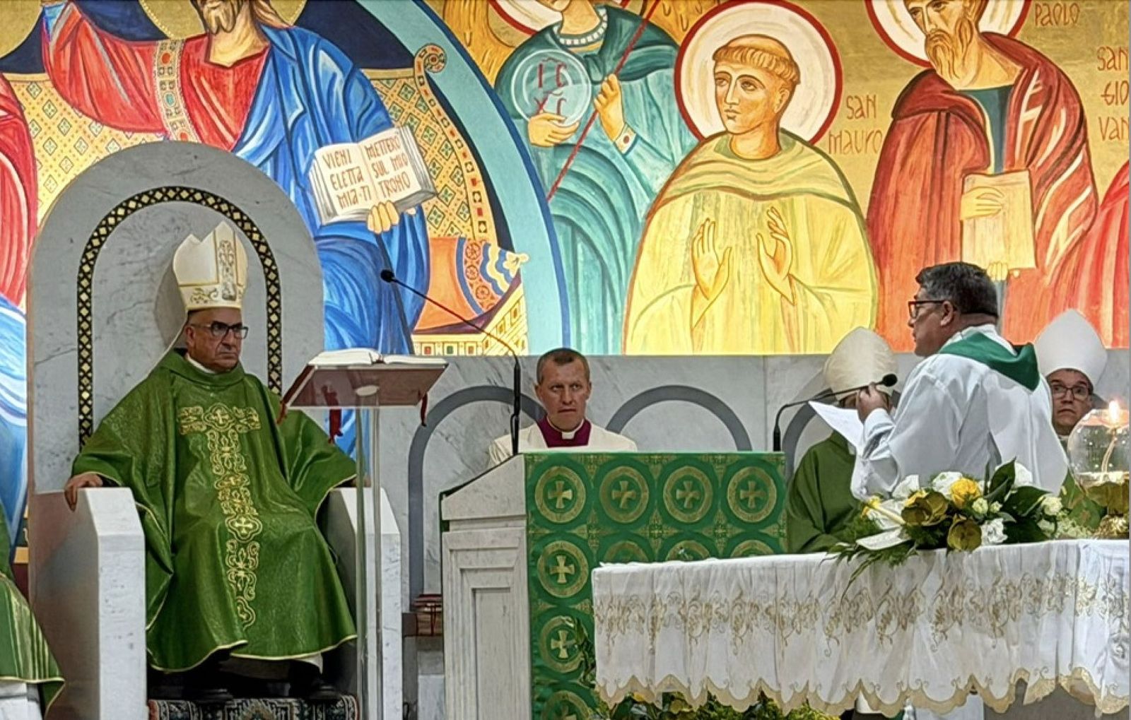El cardenal, en San Mauro Abate
