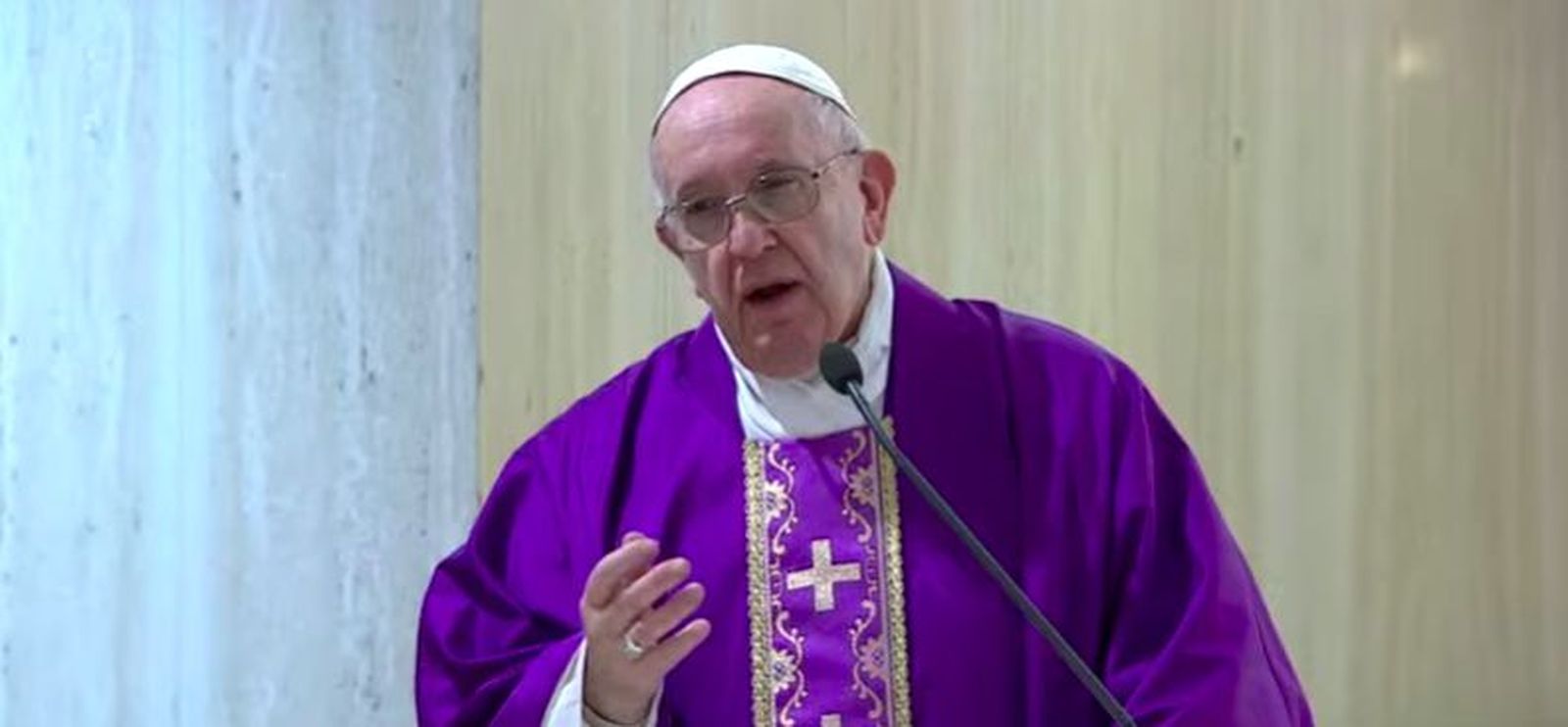 Francisco denuncia el "Evangelio del clericalismo"