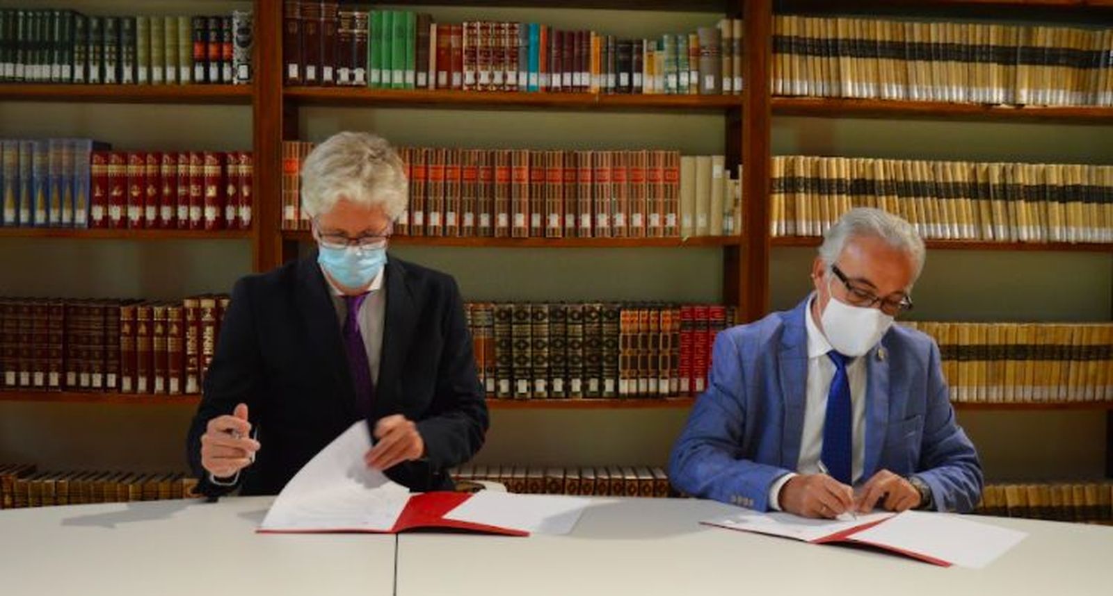 Global Open University y la UPSA suscriben un convenio marco