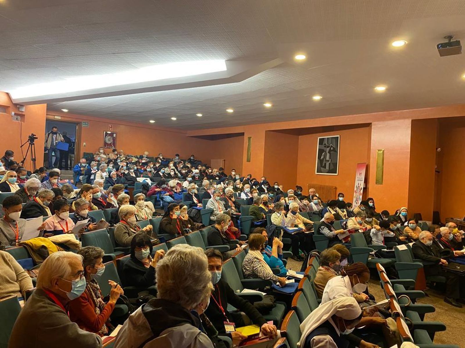 Asistentes (presenciales) en la inauguración de la Semana del ITVR