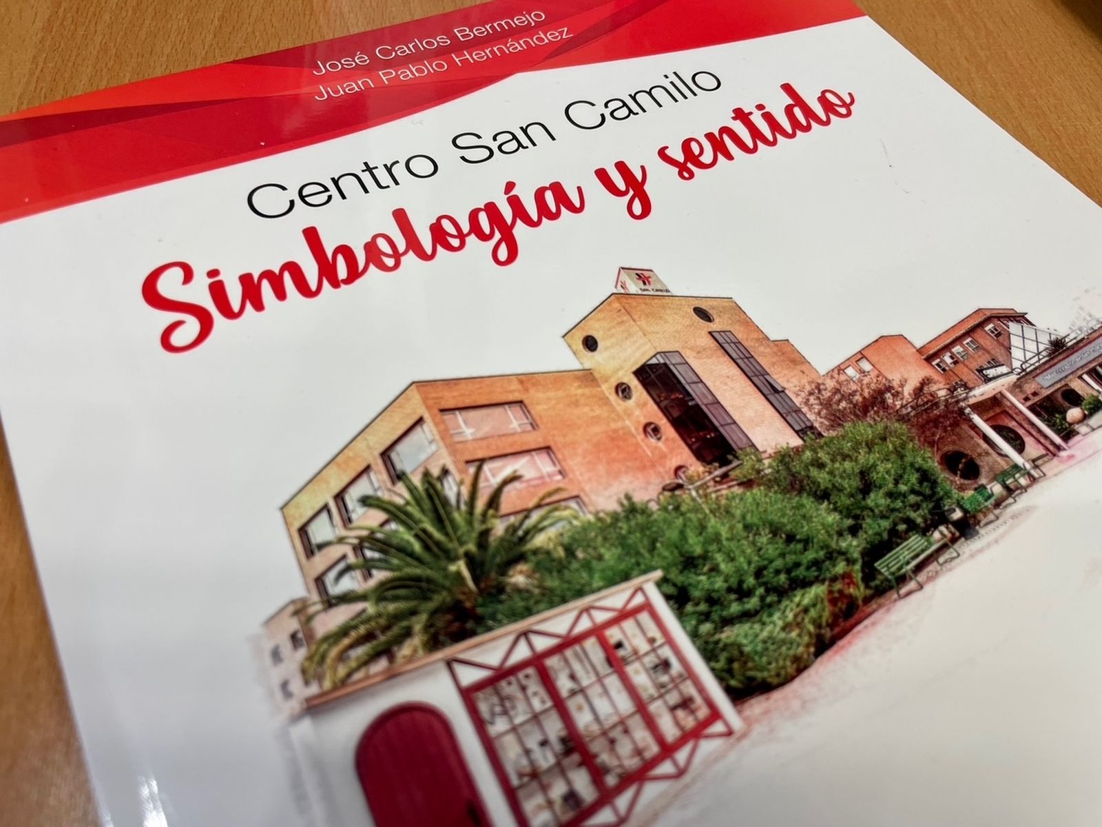 Libro sobre el Centro San Camilo