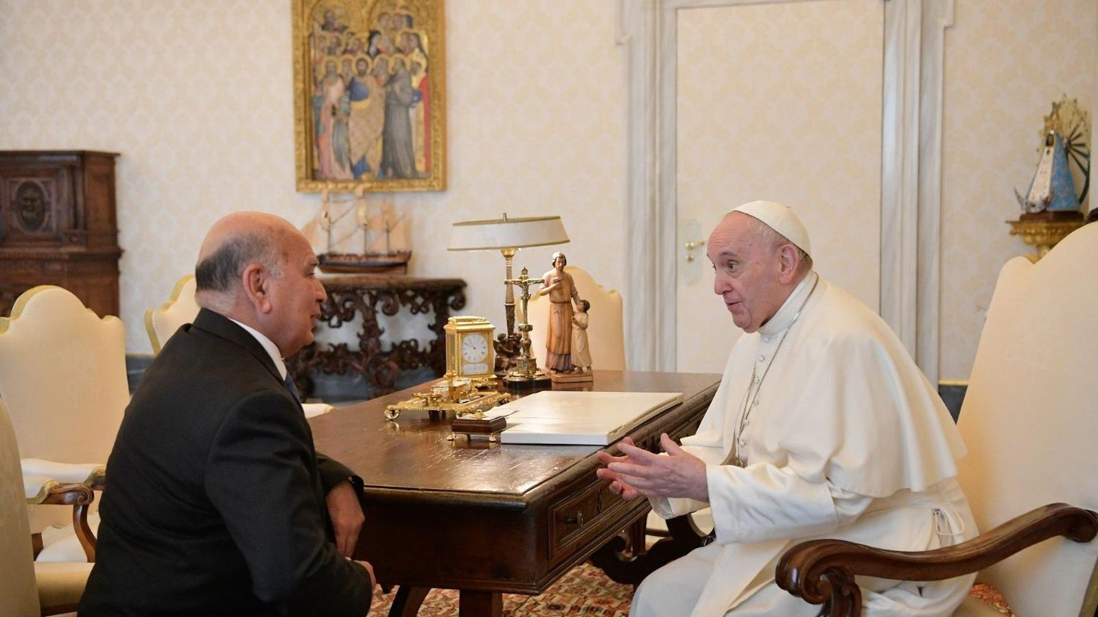 Fuad Hussein en audiencia con el Papa Francisco en el Vaticano