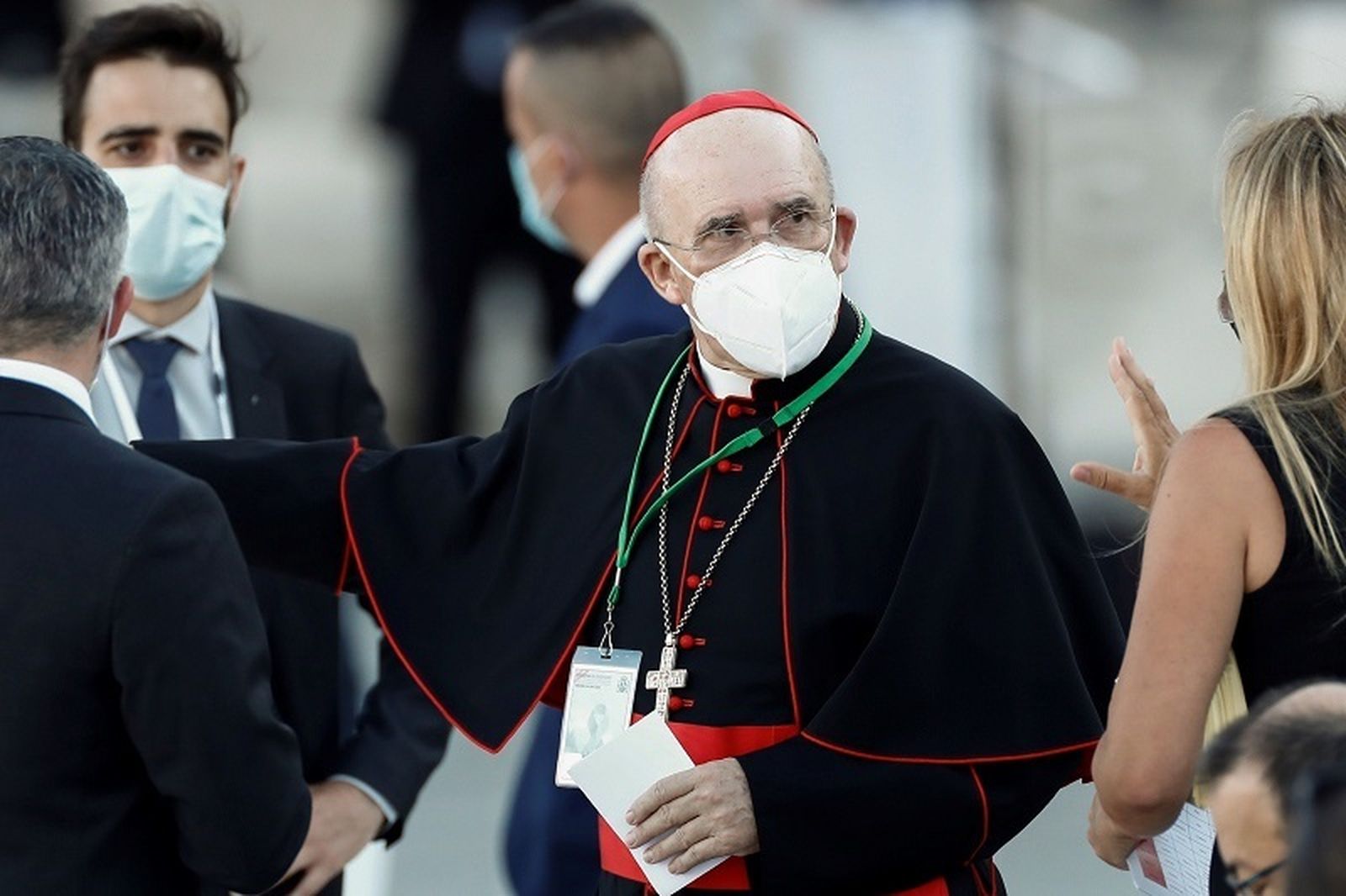 Osoro pide "responsabilidad individual y colectiva" para evitar que el coronavirus vuelva a golpear a la sociedad española