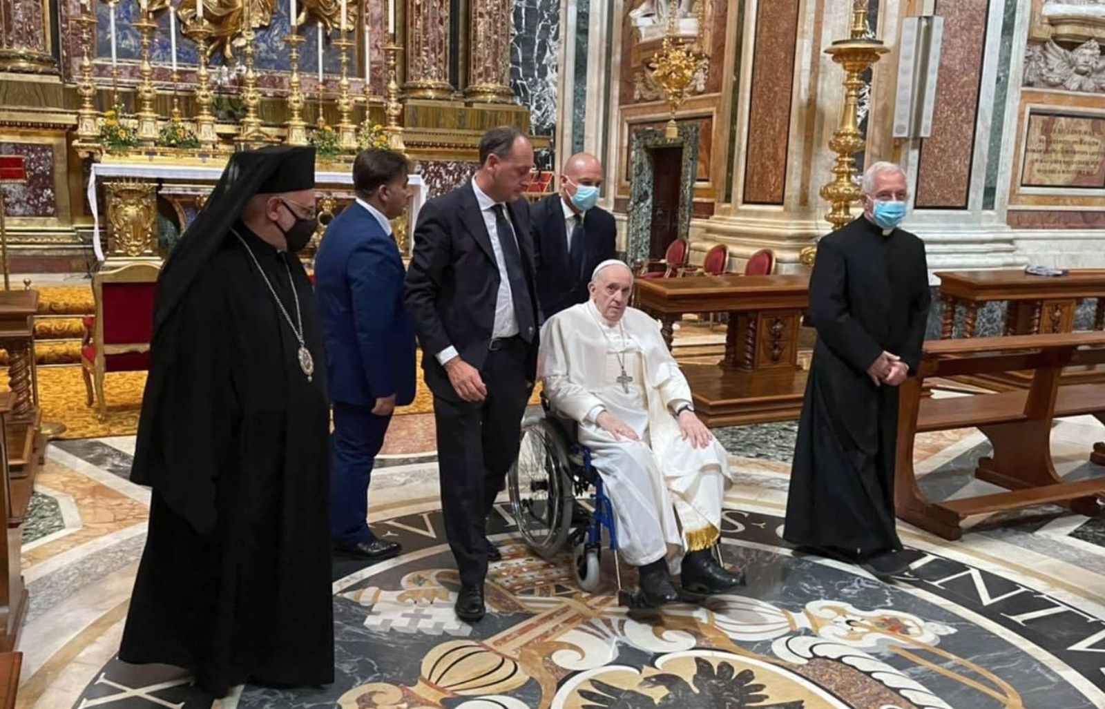El Papa recién salido del hospital