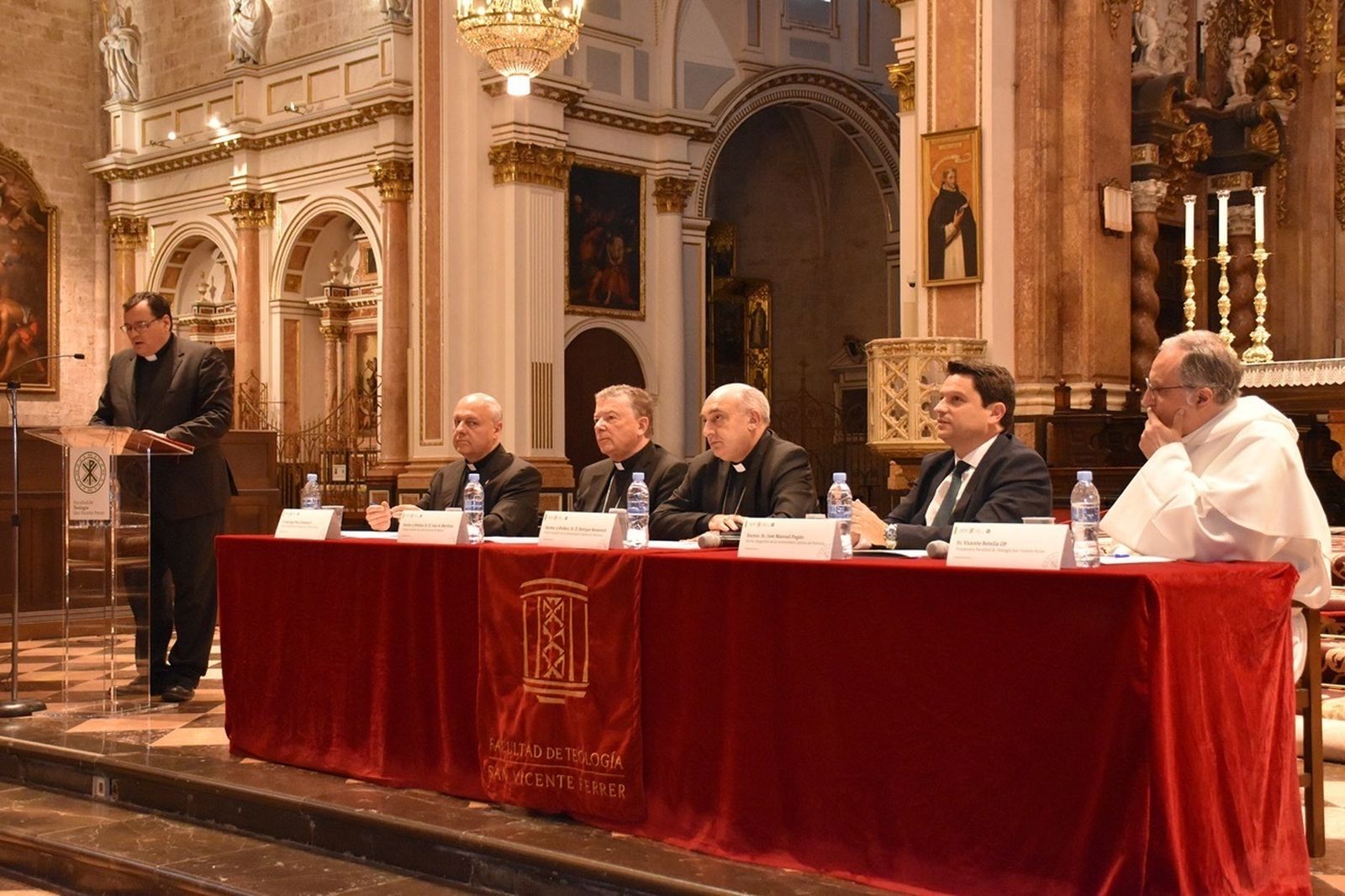 Presentación en la UCV del libro homenaje a Juan Miguel Díaz Rodelas