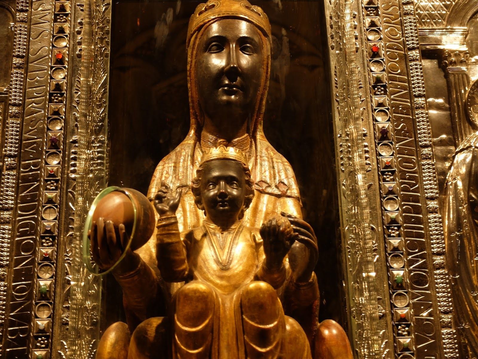 Virgen de Montserrat