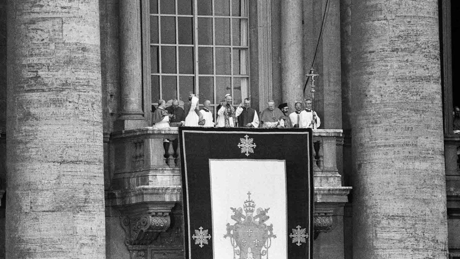 Anuncio de la elección del Papa Juan Pablo I el 26 de agosto de 1978