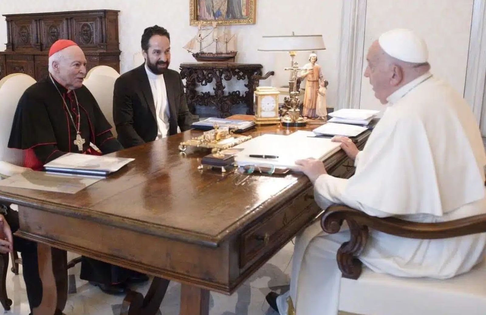El Cardenal Aguiar reunido con el Papa