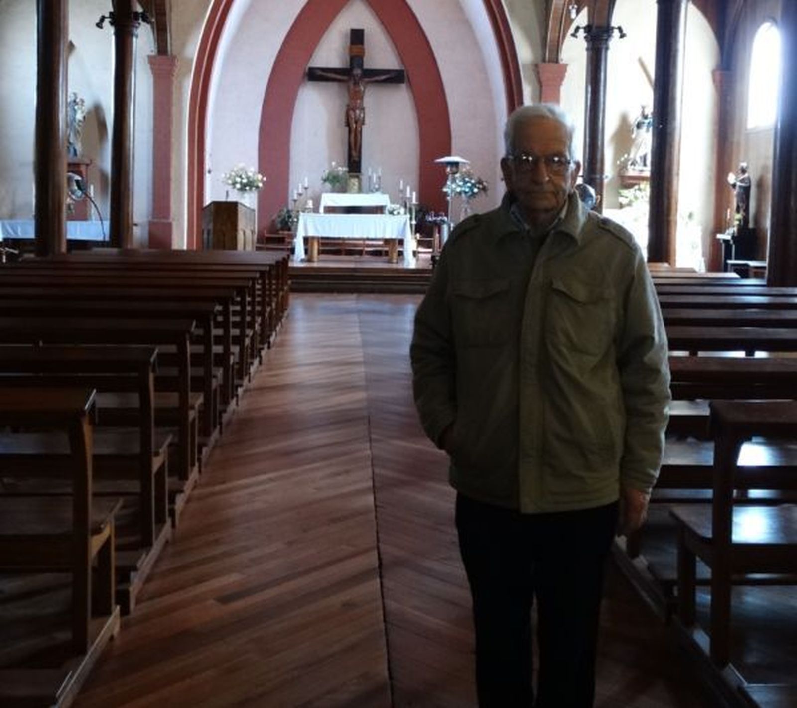 Pablo Fontaine en su parroquia de La Unión
