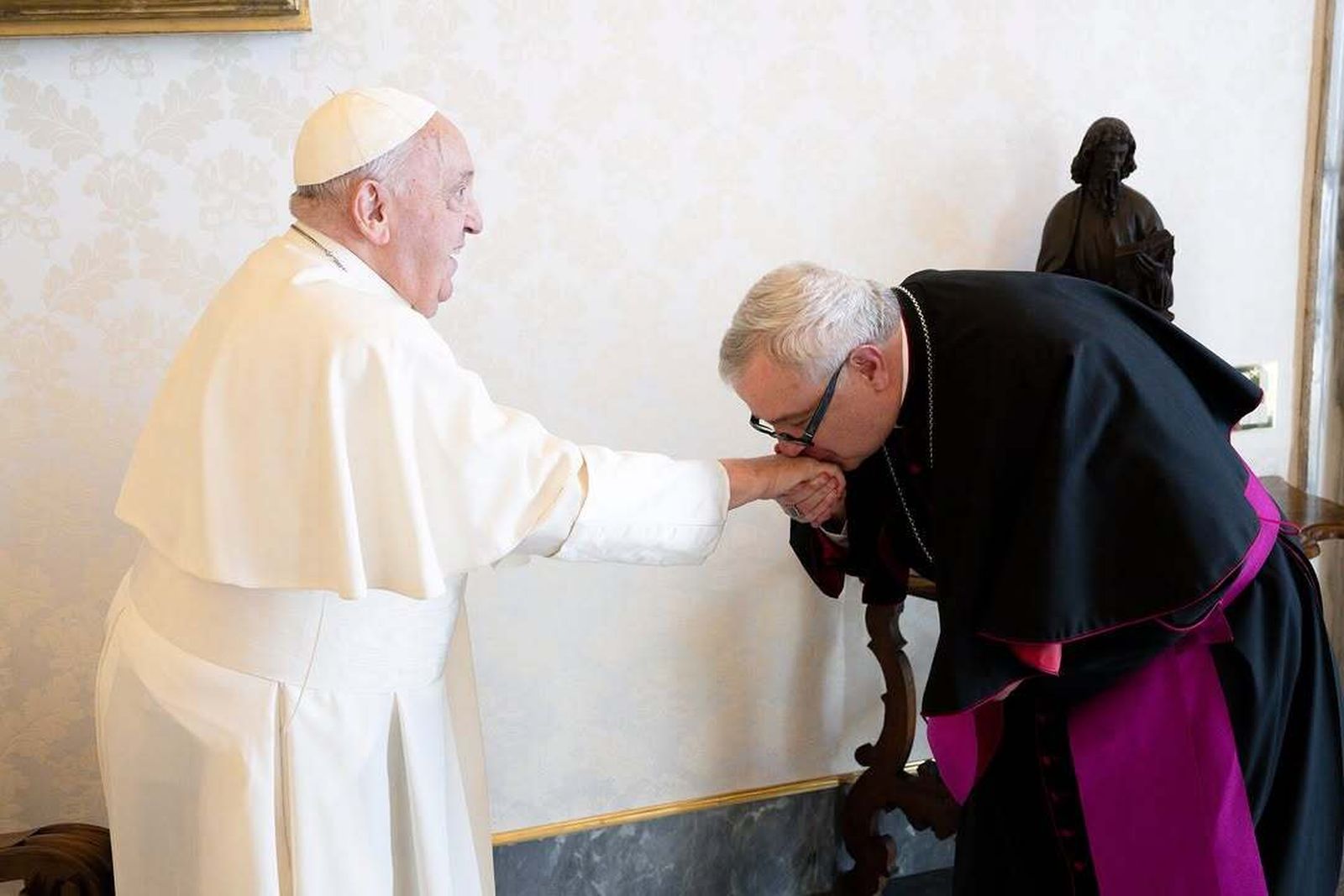 El Papa y monseñor Eguren