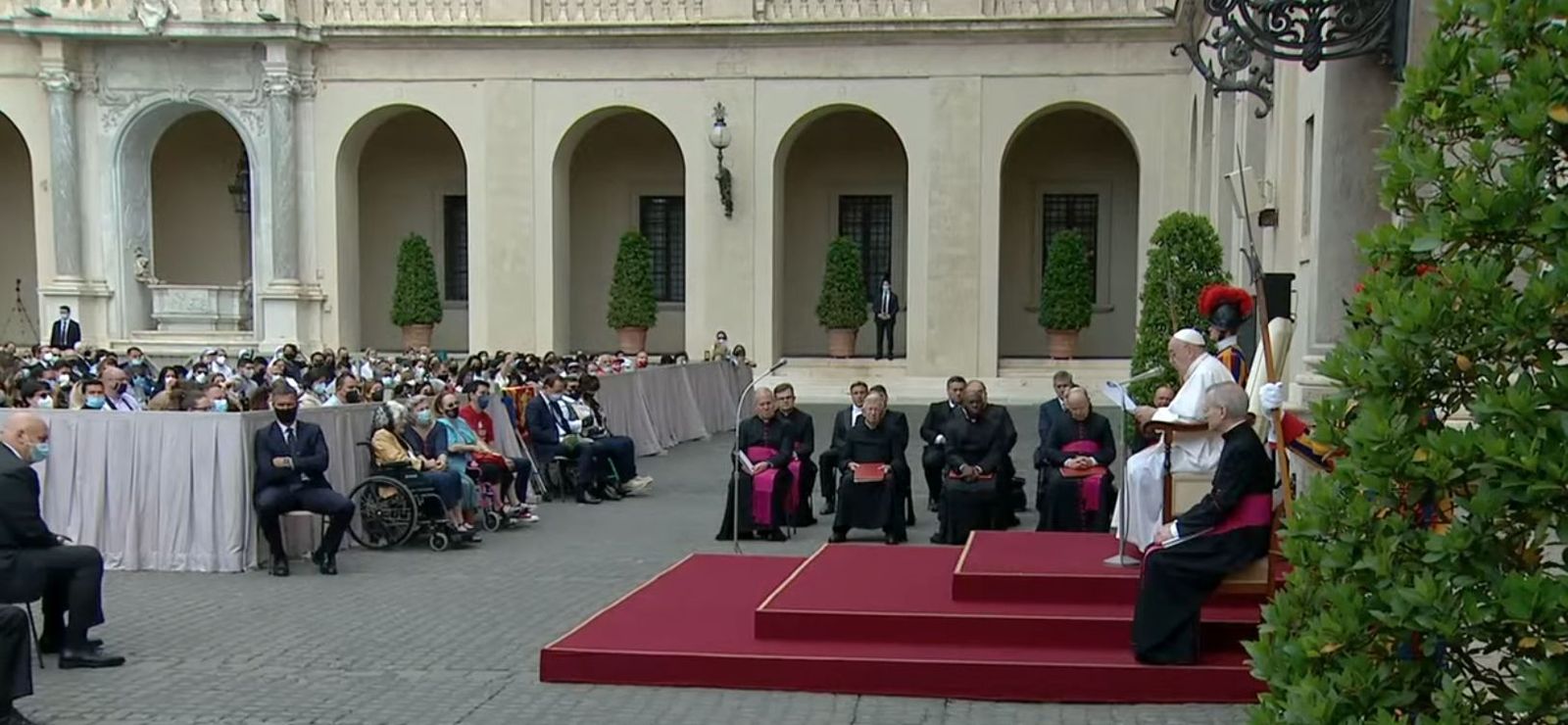 Audiencia papal en San Dámaso