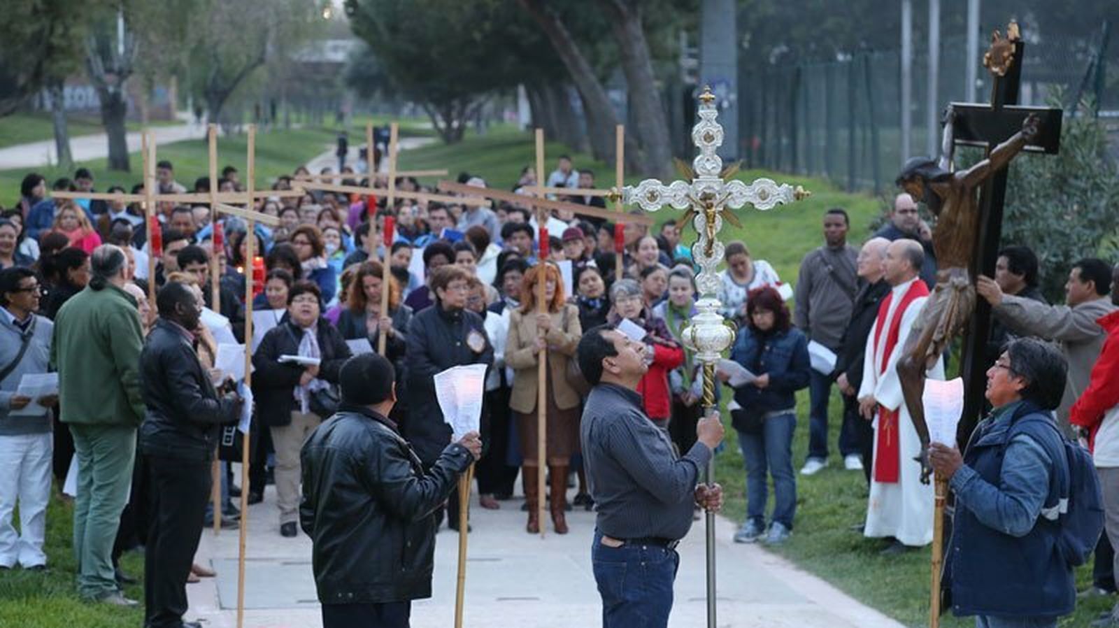 Via Crucis de todos los pueblos
