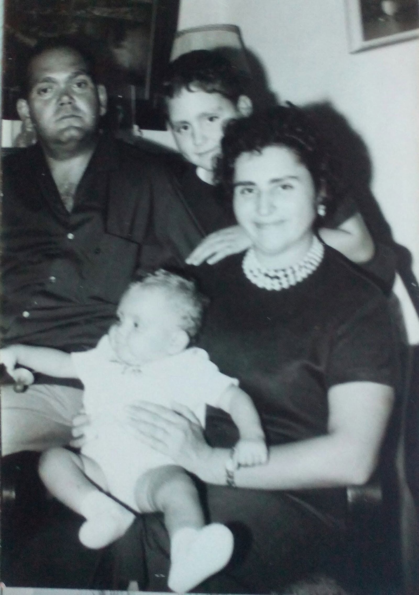 En brazos de madre