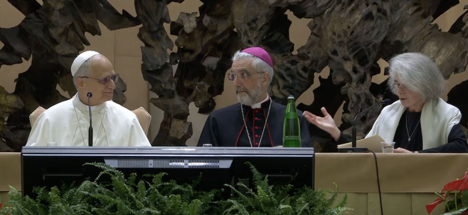 Papa, Marin y Becquart