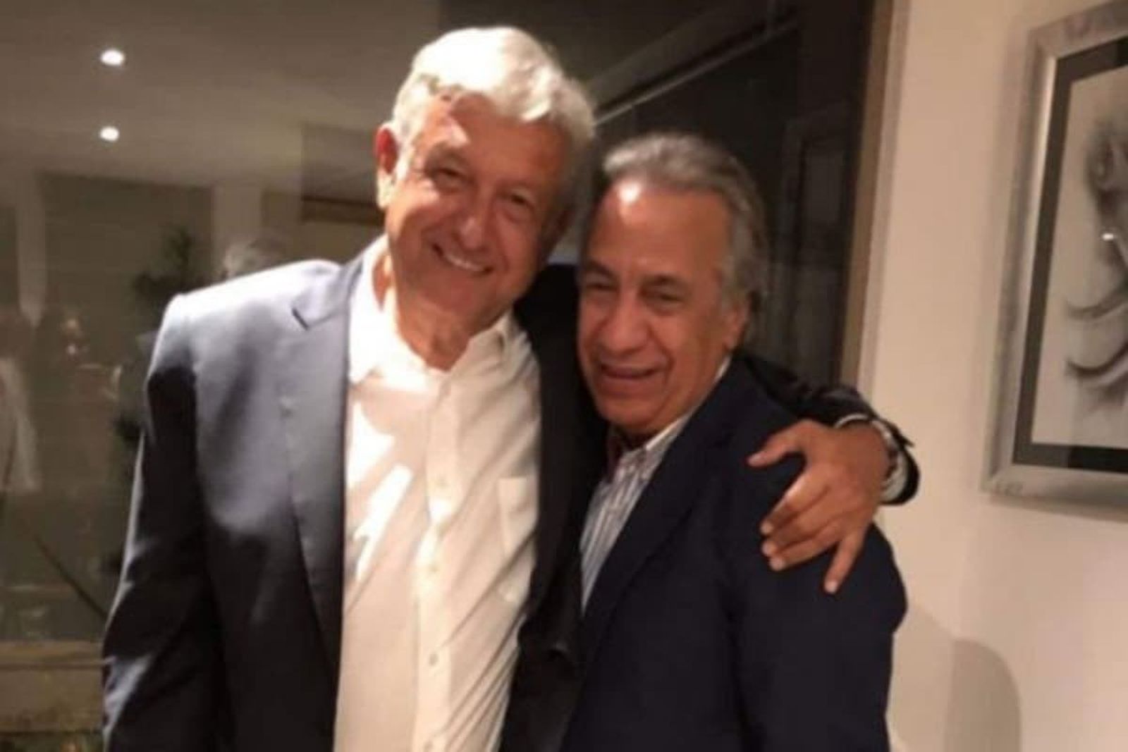 ¿Compadre de AMLO asumiría gastos de hospital de cardenal Norberto Rivera Carrera? Esto es lo que se sabe…