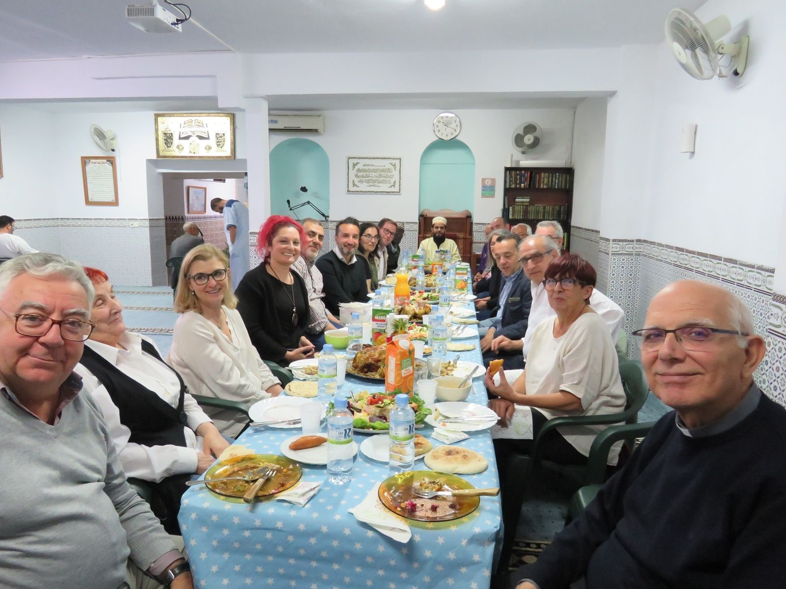 Desayuno del Ramadán: oración y comida compartida