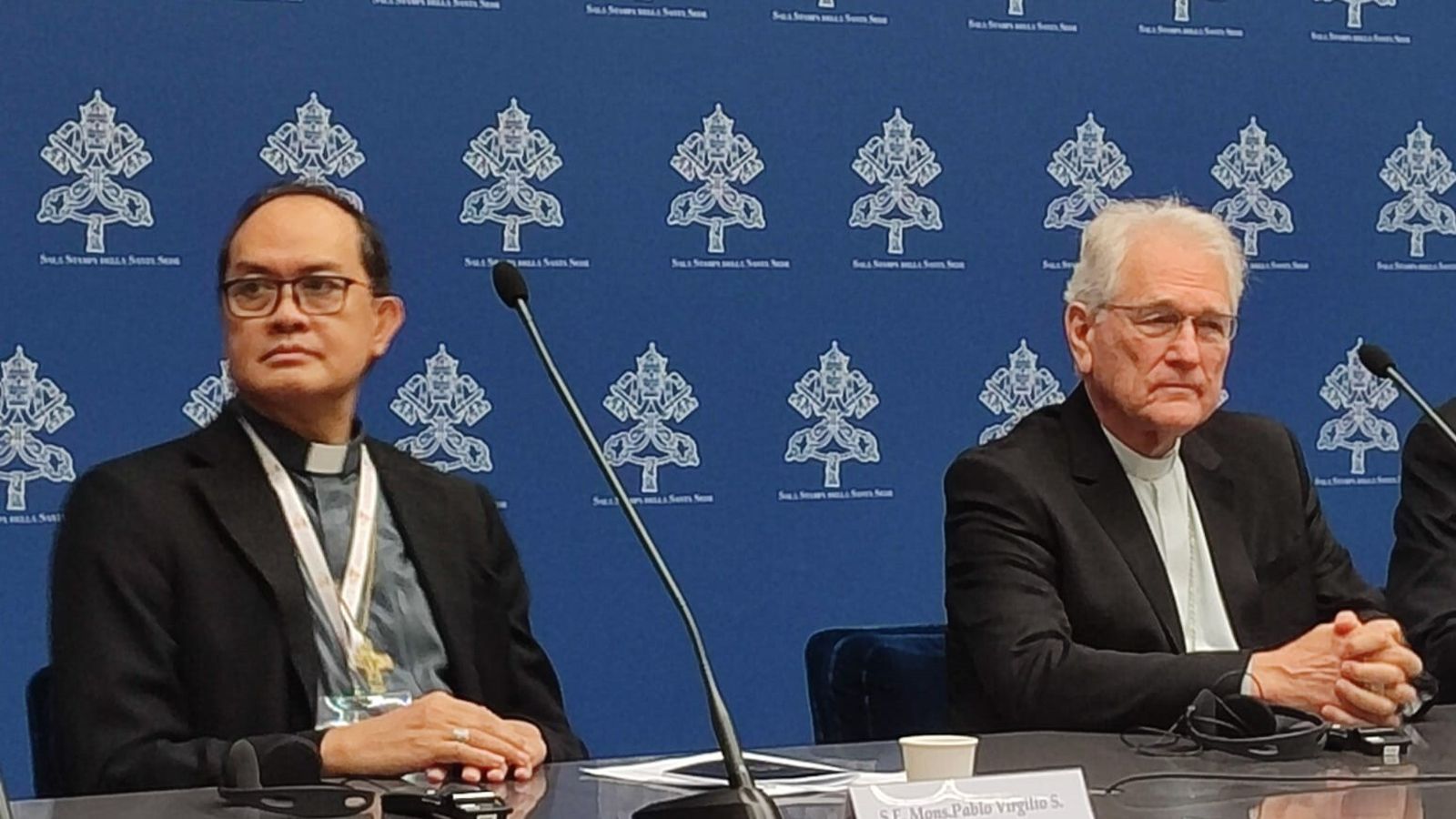 Cardenal Leonardo Steiner en la Rueda de Prensa