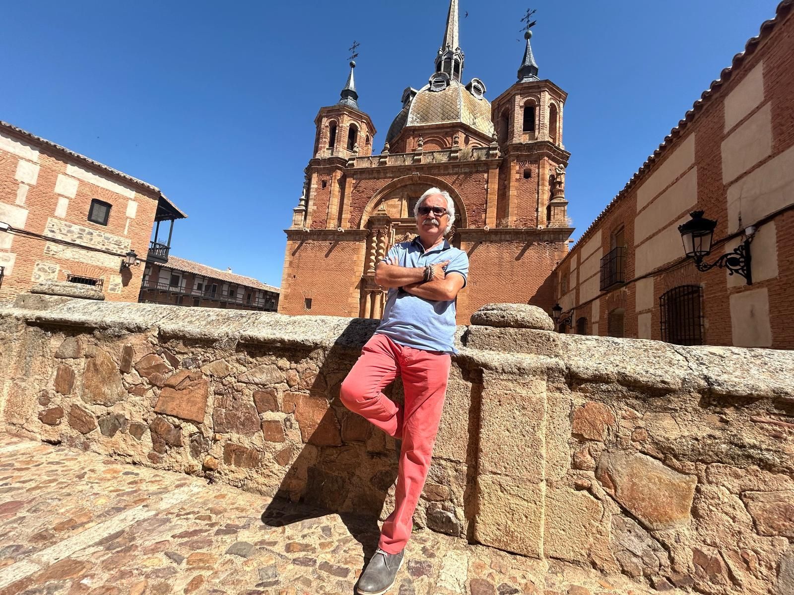 El periodista Pedro Ontoso, en 'el Vaticano de la Mancha'