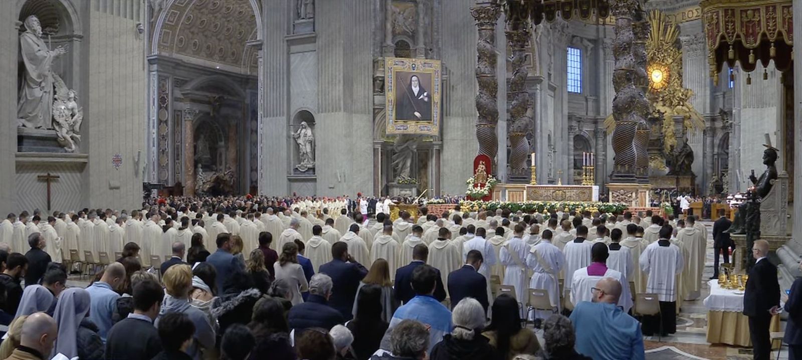 Mama Antula ya es santa