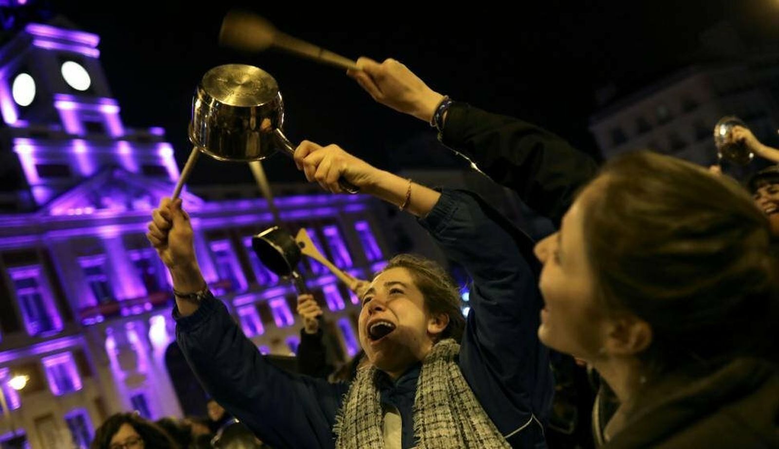 Cacerolada en Sol por el Día de la Mujer