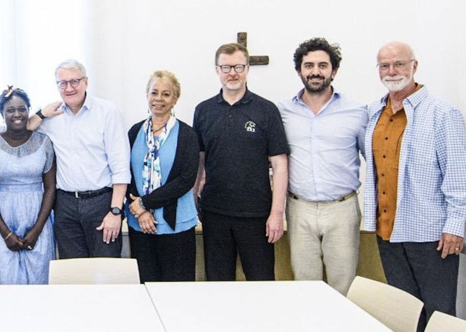 El jesuita Zollner en la reunión con las víctimas