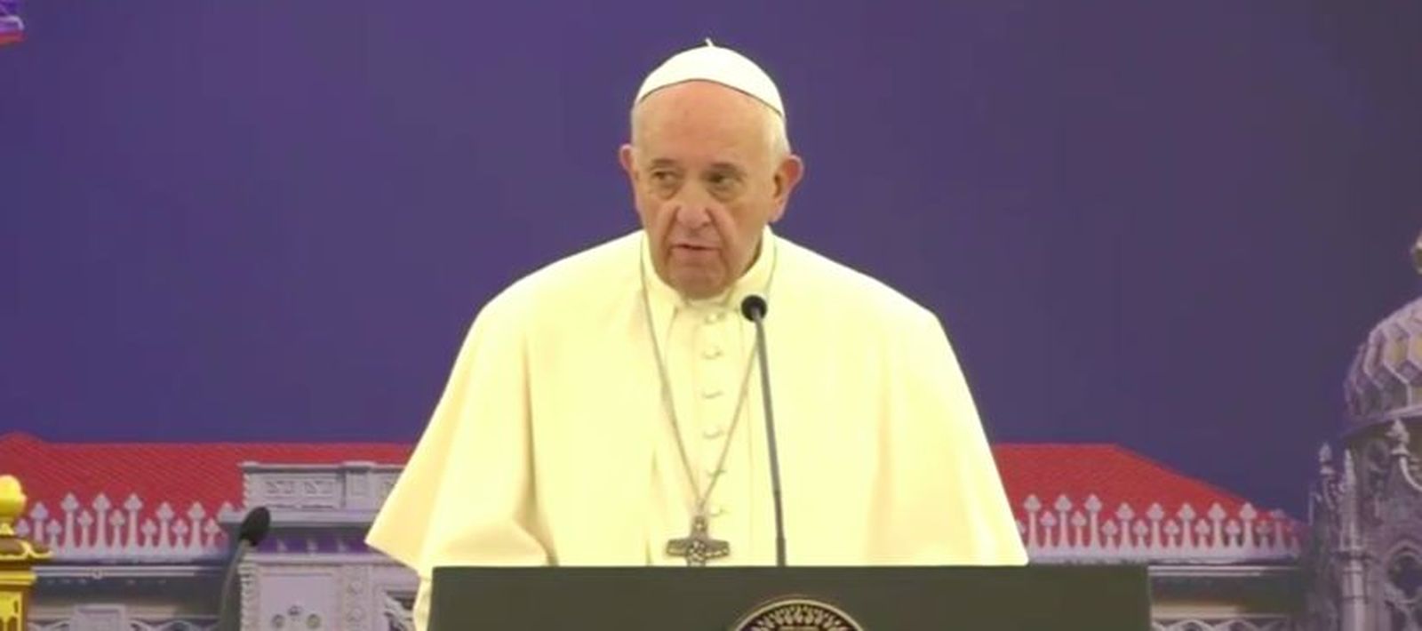 Francisco, ante las autoridades y cuerpo diplomático de Tailandia