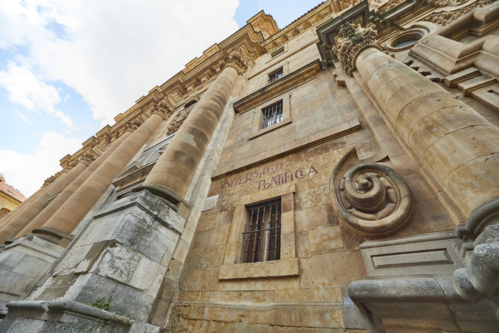 La UPSA dispone de más de 1,5 millones de euros para becas