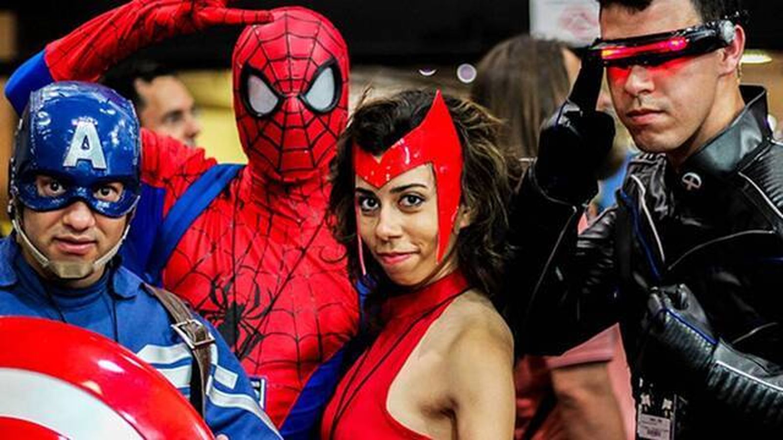 Superhéroes: los hombres y mujeres divinos de la civilización científico-tecnológica