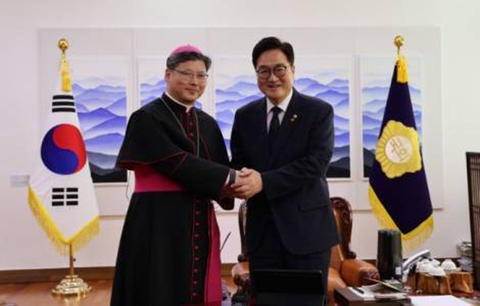 Arzobispo de Seúl con el presidente Woo