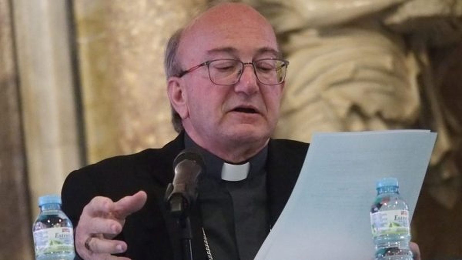 El obispo de Solsona, al frente de la comisión.